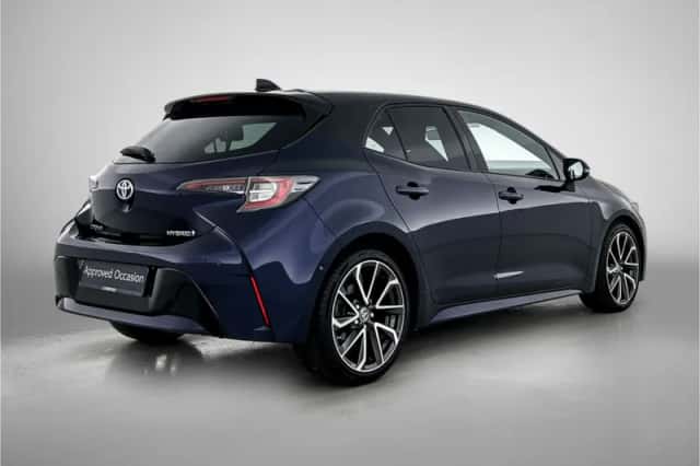 Toyota Corolla (2022) thumbnail 2