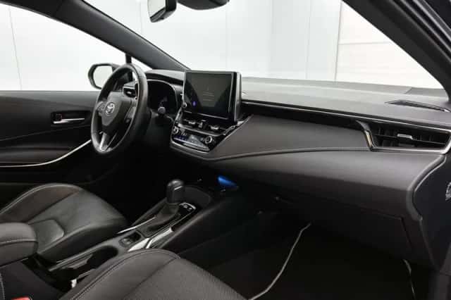 Toyota Corolla (2022) thumbnail 6