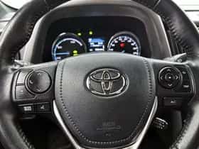 Toyota RAV4 (2018) thumbnail 17