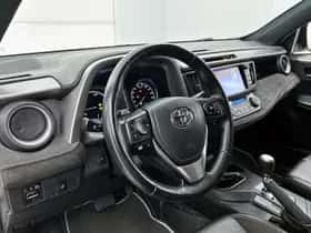 Toyota RAV4 (2018) thumbnail 38