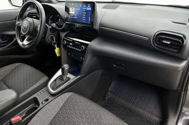 Toyota Yaris_Cross (2023) thumbnail 6