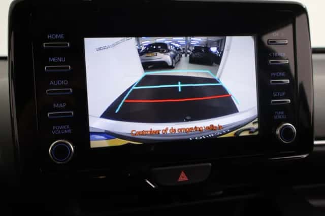 Toyota Yaris (2021) thumbnail 6