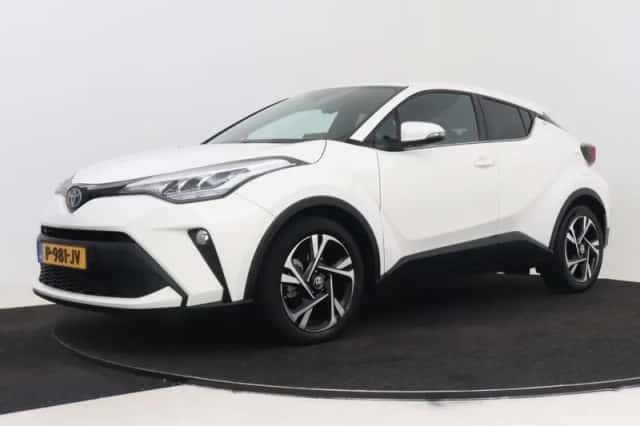 Toyota C-HR (2022) thumbnail 1