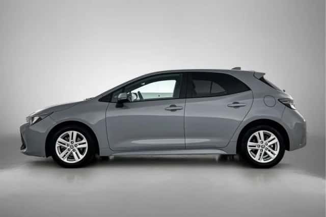 Toyota Corolla (2022) thumbnail 3