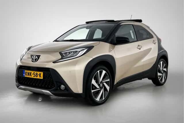 Toyota Aygo (2022) thumbnail 1