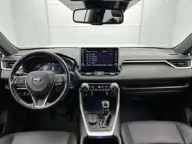 Toyota RAV4 (2022) thumbnail 4