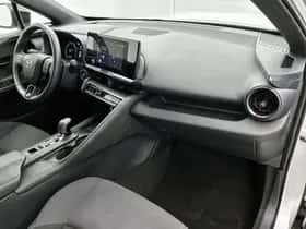 Toyota C-HR (2024) thumbnail 6