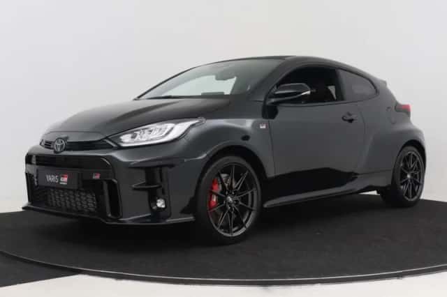 Toyota Yaris (2025) thumbnail 1