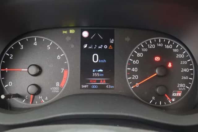 Toyota Yaris (2025) thumbnail 5