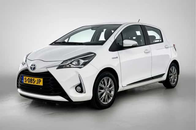 Toyota Yaris (2017) thumbnail 1