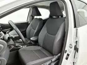 Toyota Yaris (2023) thumbnail 15