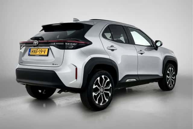 Toyota Yaris_Cross (2025) thumbnail 2