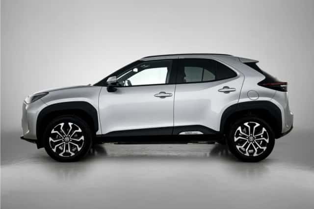Toyota Yaris_Cross (2025) thumbnail 3