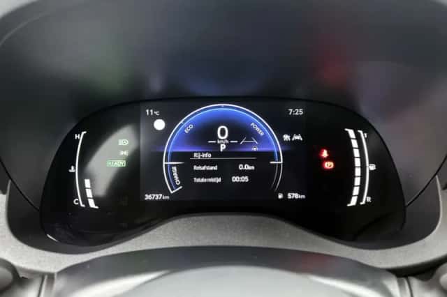 Toyota Yaris_Cross (2025) thumbnail 5