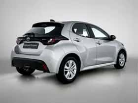 Toyota Yaris (2025) thumbnail 2