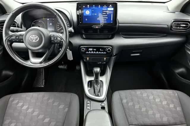 Toyota Yaris (2025) thumbnail 4