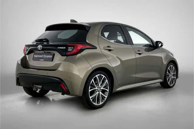 Toyota Yaris (2023) thumbnail 2