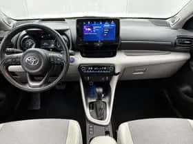 Toyota Yaris (2023) thumbnail 4