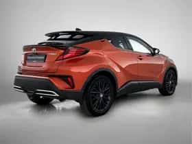 Toyota C-HR (2020) thumbnail 2