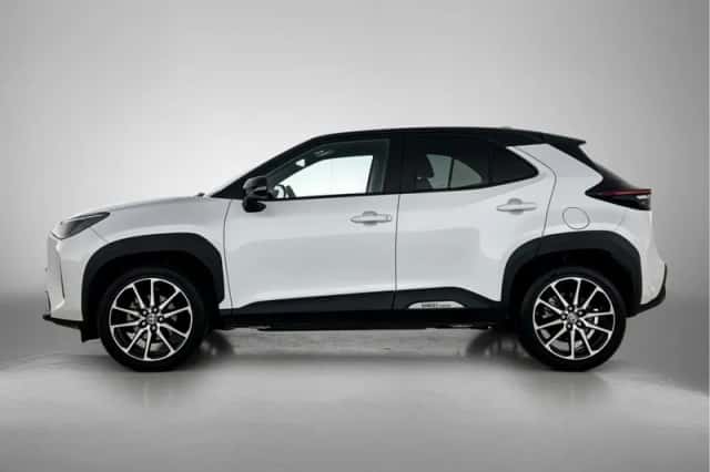 Toyota Yaris_Cross (2024) thumbnail 3