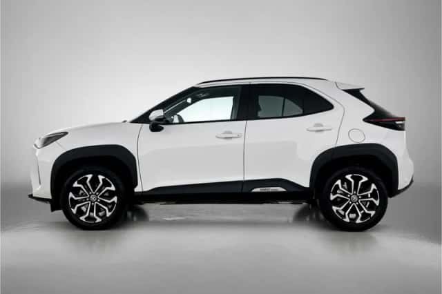 Toyota Yaris_Cross (2025) thumbnail 3
