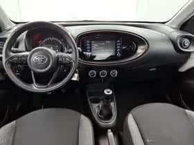 Toyota Aygo (2022) thumbnail 4