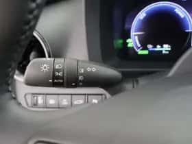 Toyota C-HR (2026) thumbnail 11
