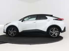 Toyota C-HR (2026) thumbnail 3