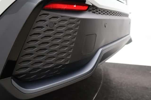Toyota C-HR (2026) thumbnail 5