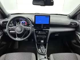 Toyota Yaris_Cross (2025) thumbnail 4
