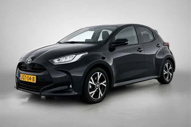 Toyota Yaris (2025) thumbnail 1
