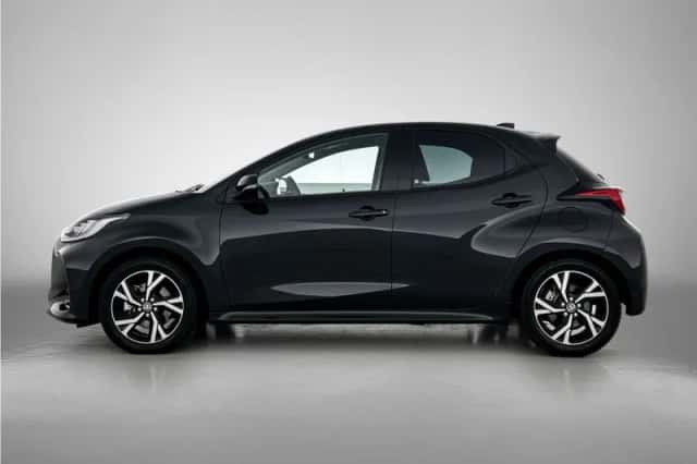 Toyota Yaris (2025) thumbnail 3