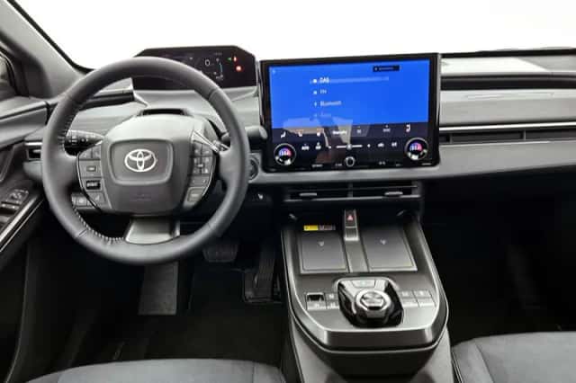Toyota C-HR+ (2026) thumbnail 4