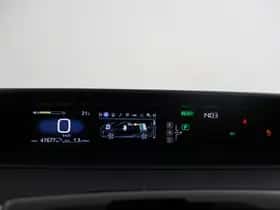 Toyota Prius (2018) thumbnail 19