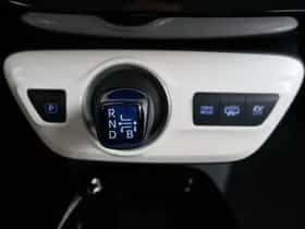 Toyota Prius (2018) thumbnail 26