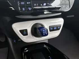Toyota Prius (2018) thumbnail 48