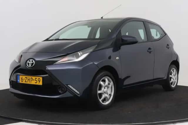 Toyota Aygo (2015) thumbnail 1