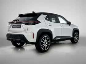 Toyota Yaris_Cross (2023) thumbnail 2