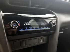 Toyota Yaris_Cross (2023) thumbnail 9
