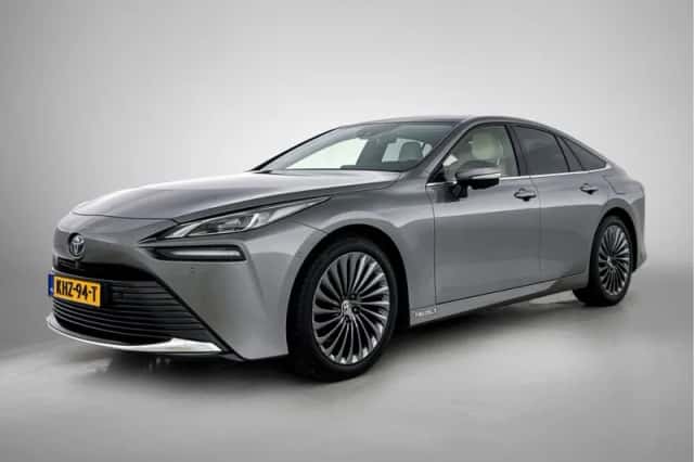 Toyota Mirai (2023) thumbnail 1