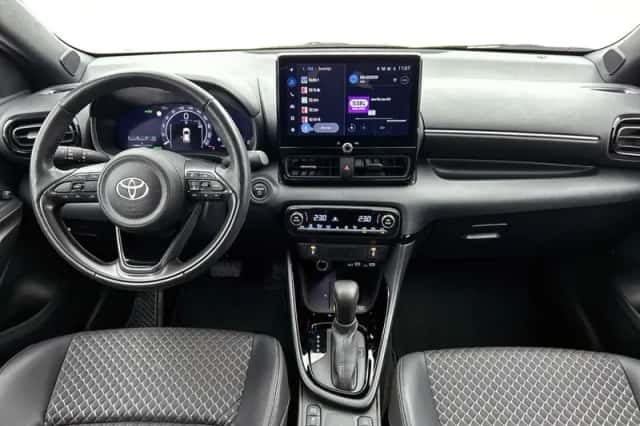 Toyota Yaris (2024) thumbnail 4