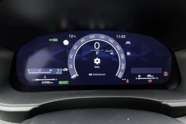 Toyota Yaris (2024) thumbnail 5