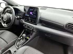 Toyota Yaris (2024) thumbnail 6