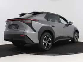 Toyota bZ4X (2026) thumbnail 2