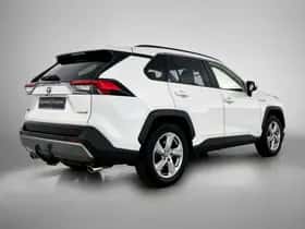 Toyota RAV4 (2020) thumbnail 2