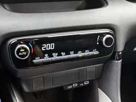 Toyota Yaris (2025) thumbnail 12