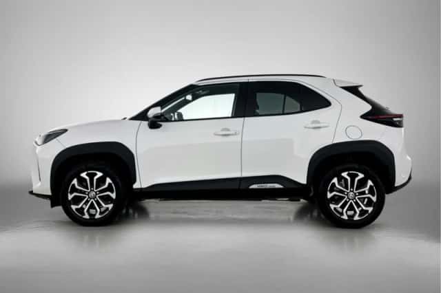 Toyota Yaris_Cross (2024) thumbnail 3