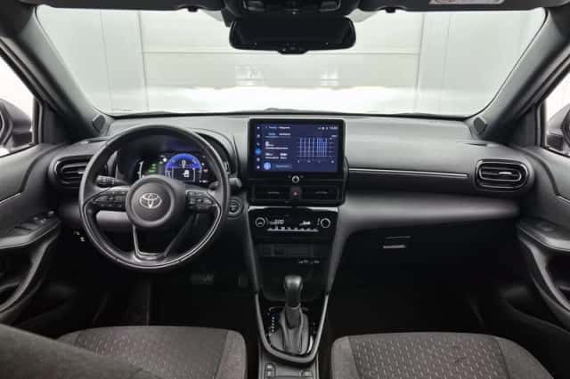 Toyota Yaris_Cross (2024) thumbnail 4