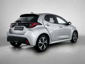 Toyota Yaris (2025) thumbnail 2