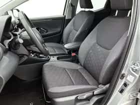Toyota Yaris (2025) thumbnail 10